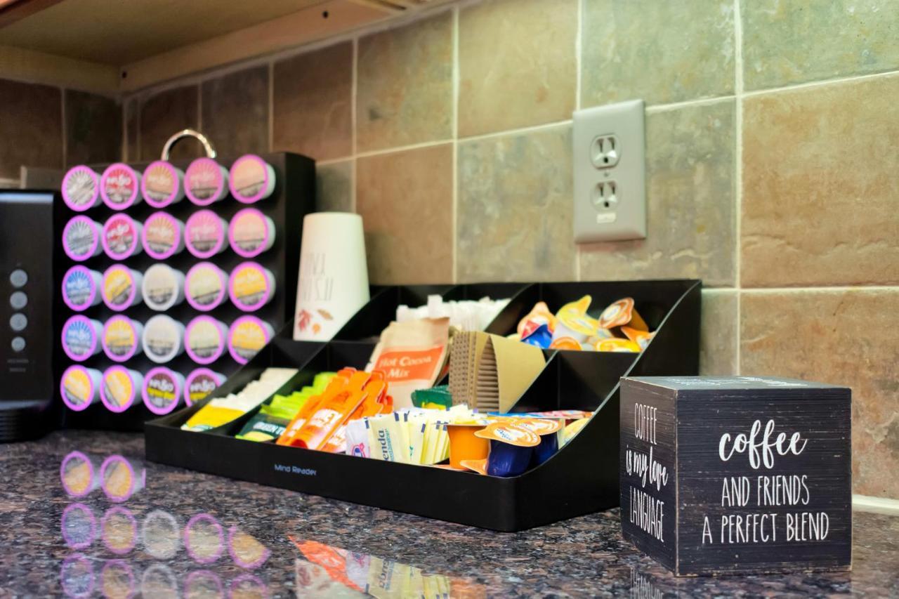 Modern Condo Near Texas Medical Center W Free Parking Houston Buitenkant foto